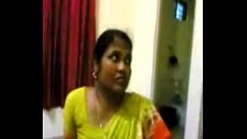 Tamil aunty saree