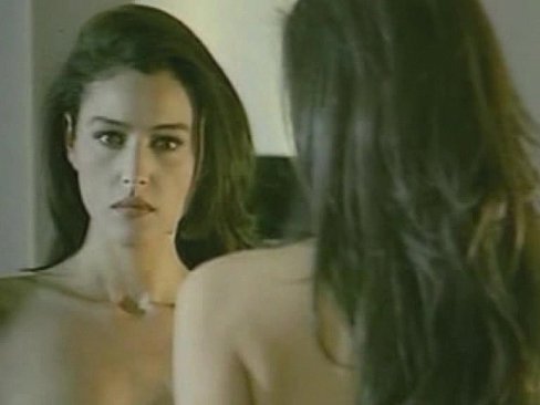 Monica bellucci fucked naked